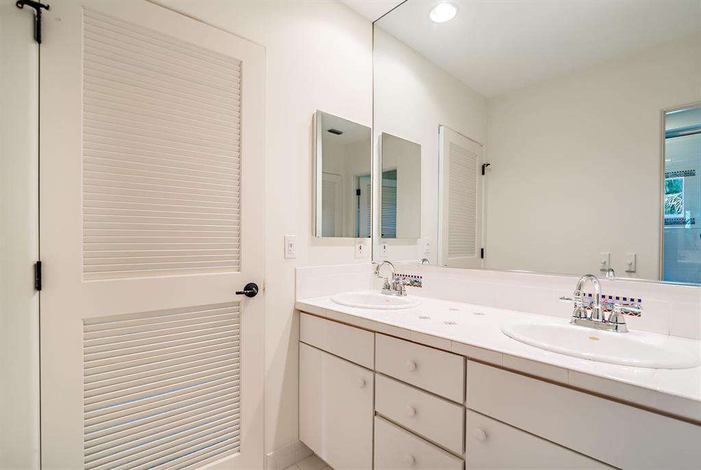 El Encanto IN - Residential