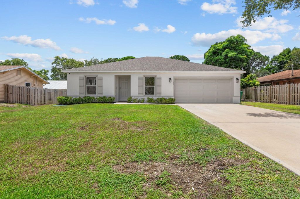 Photo of 333 NW Granadeer Street, Port Saint Lucie, FL 34983 (MLS # R11102609)