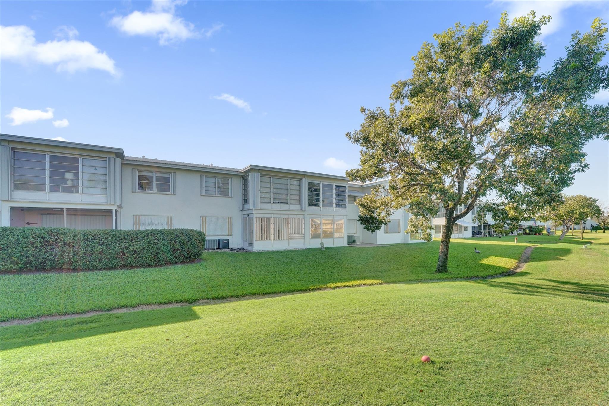 Leisureville Fairway 12 - Residential