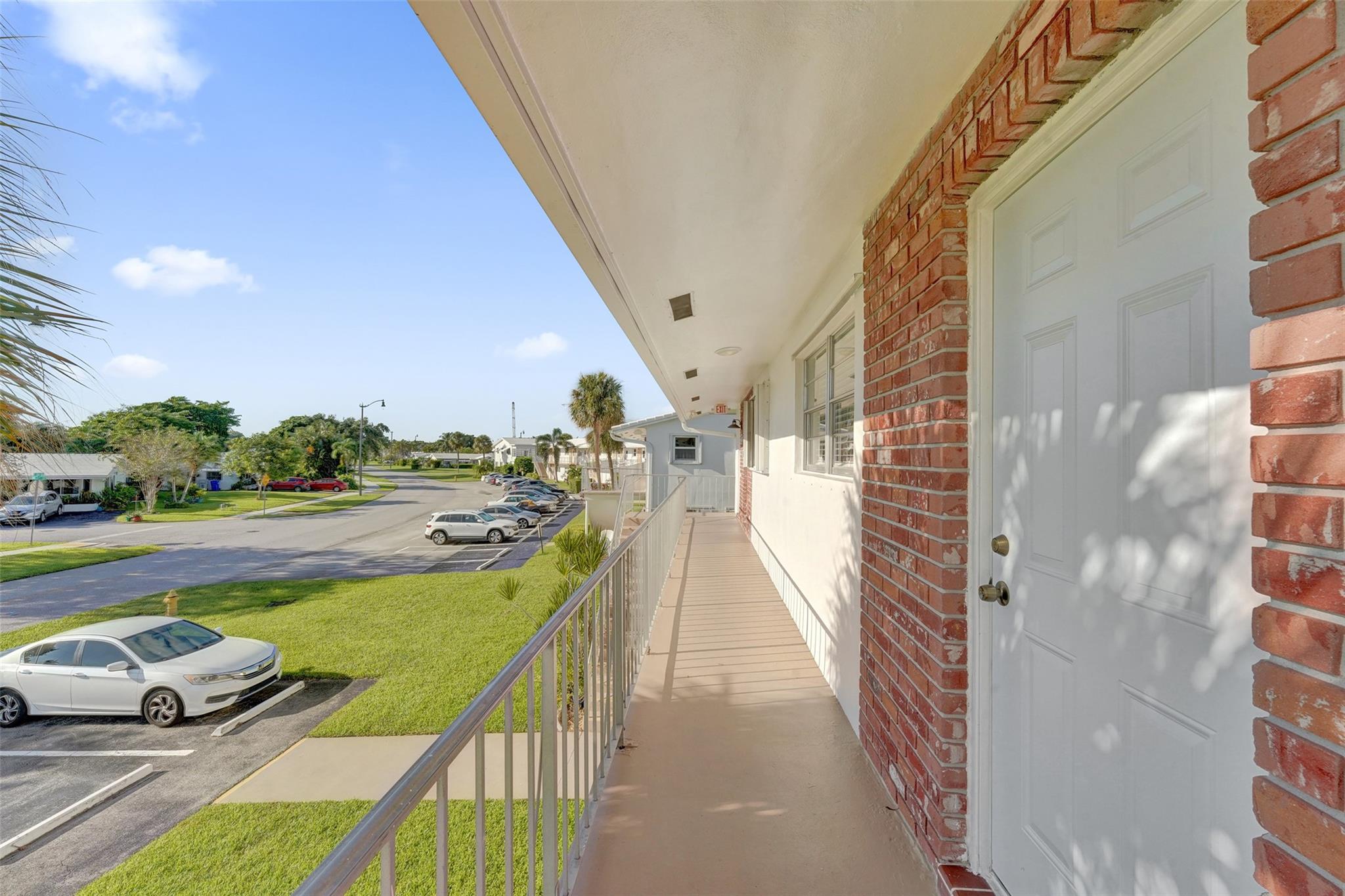Leisureville Fairway 12 - Residential
