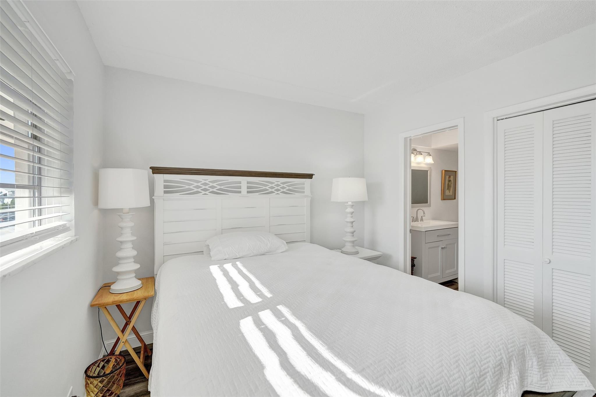 Leisureville Fairway 12 - Residential