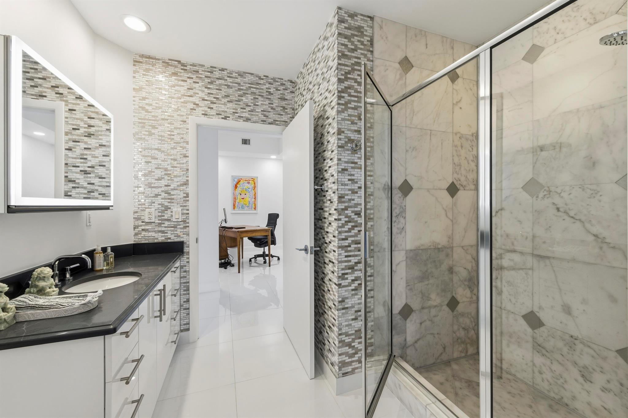 View photos, virtual tours, details... 550 Okeechobee Boulevard 911