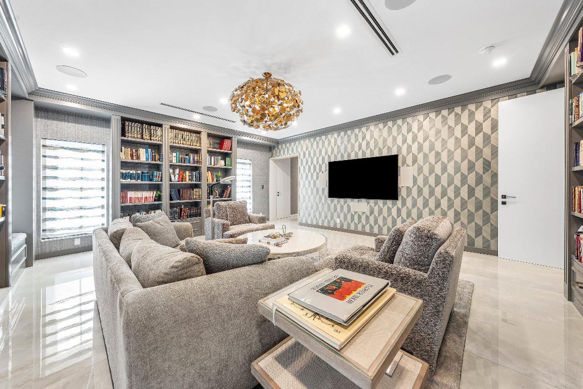 ESTANCIA III OF VIA VERDE - Residential