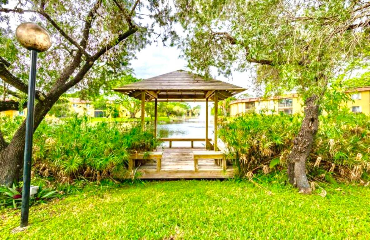 906 SW 9th Street Circle 204