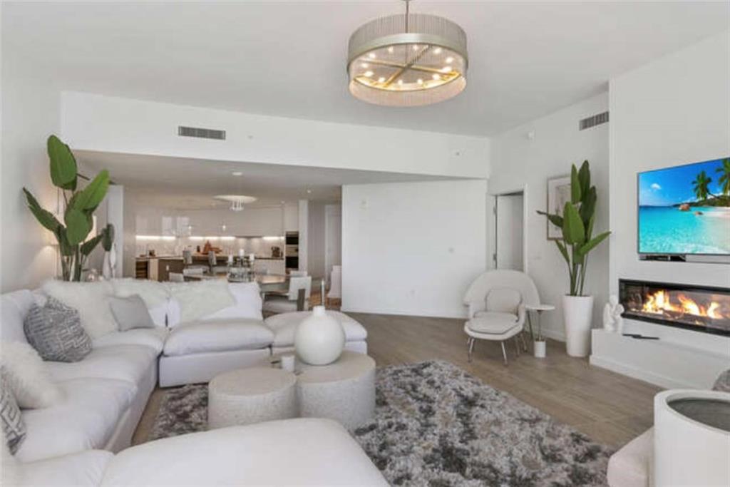 Four Seasons - Residential