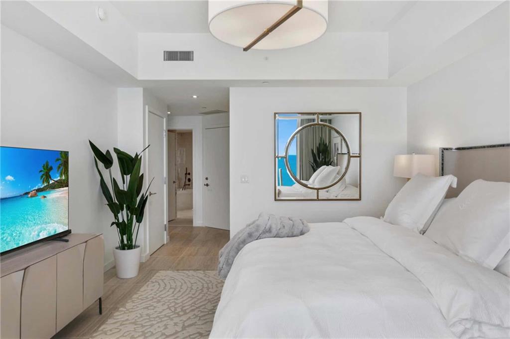 Four Seasons - Residential