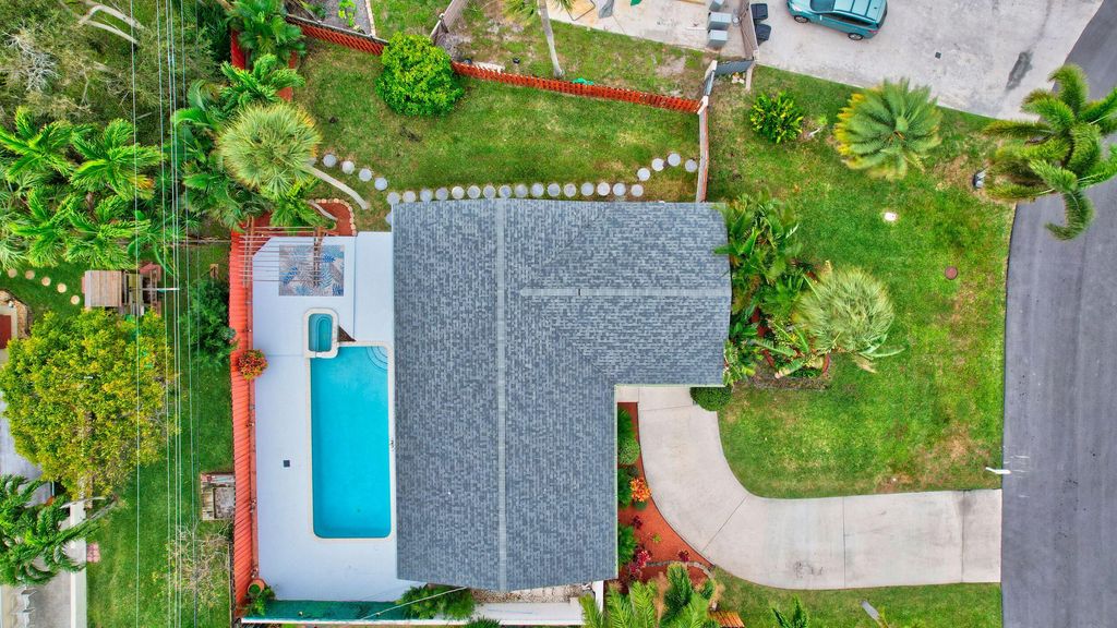 Photo of 802 Mallard Drive, Delray Beach, FL 33444 (MLS # R10948780)