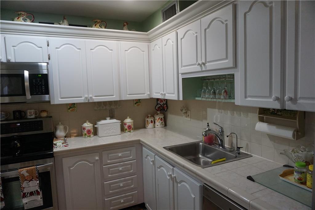 OAKLAND ESTATES RUBY - Residential