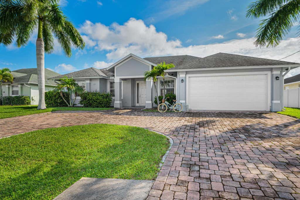 Photo of 2311 SW Halissee Street, Port Saint Lucie, FL 34953 (MLS # R11020325)