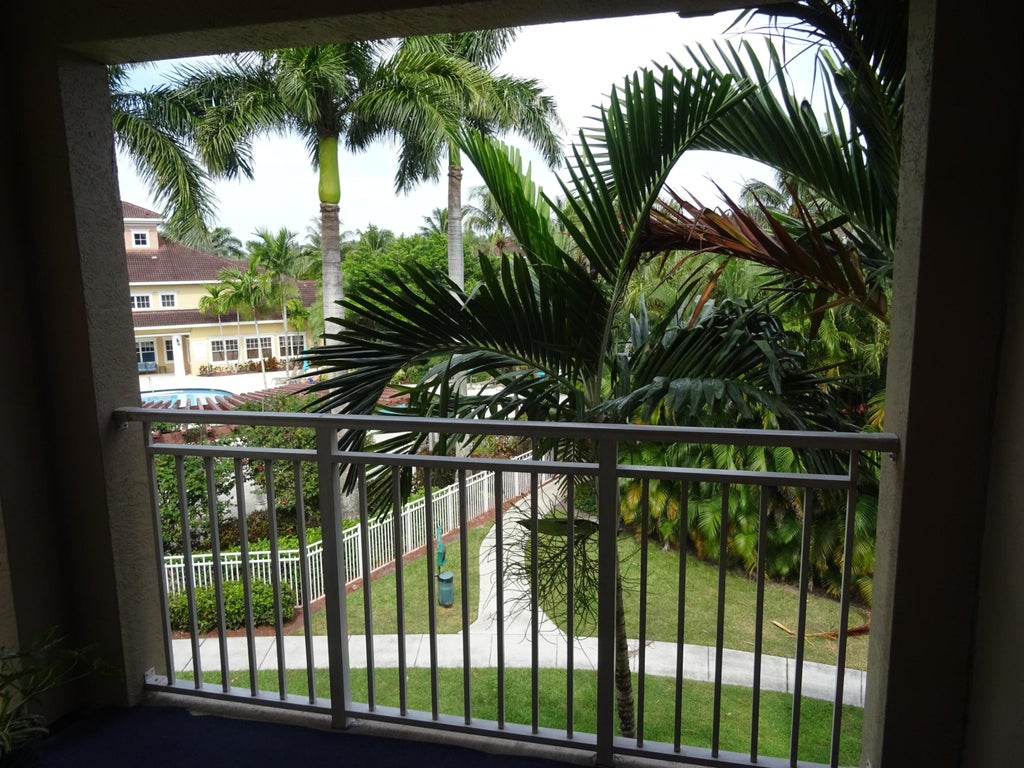 Photo of 6426 Emerald Dunes Drive #306, West Palm Beach, FL 33411 (MLS # R10921197)