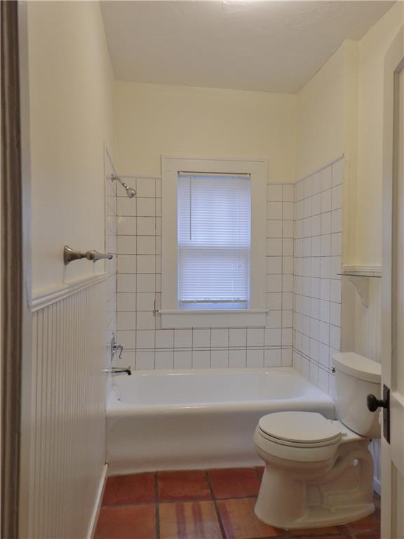 SAILBOAT BEND - Residential Lease