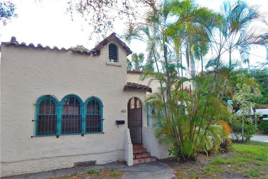 Charming 1 BR rental walking distance to the New River and Downtown Fort Lauderdale. This historic home has been updated and includes a large kitchen with gas stove, Central AC, eat in bar area, washer/dryer in the unit, and private back yard. If you love a quaint charming home in a trendy area walking distance to everything come see this home. Rent includes Lawn care and water.