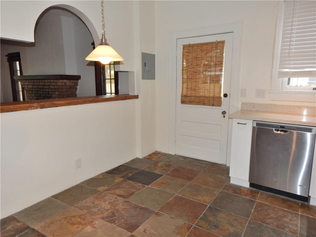 SAILBOAT BEND - Residential Lease