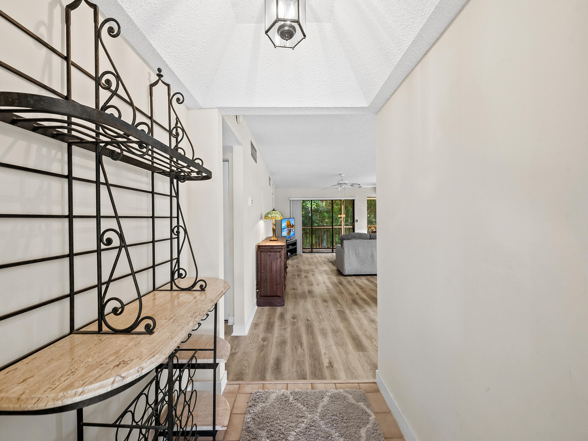 218 Brackenwood Terrace