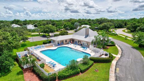 650 NE Waters Edge Lane Port St Lucie FL 34983