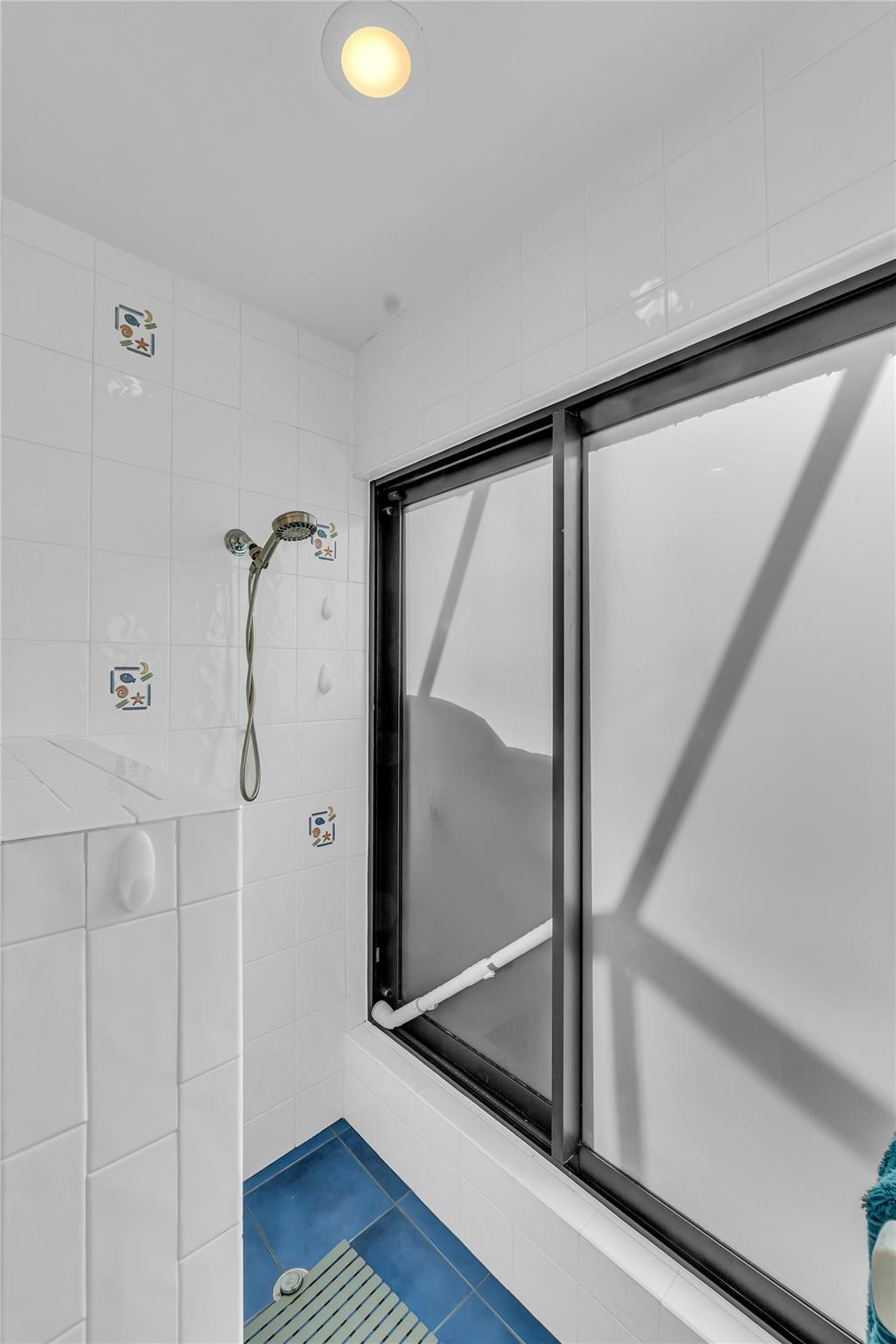 CYPRESS RUN - Residential Lease