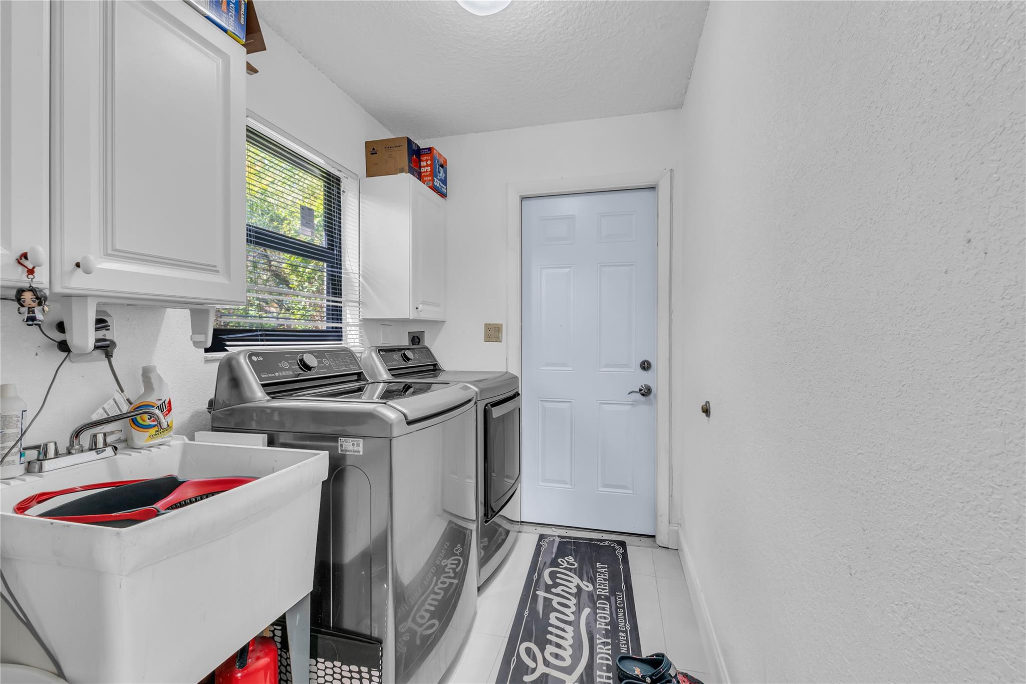 CYPRESS RUN - Residential Lease