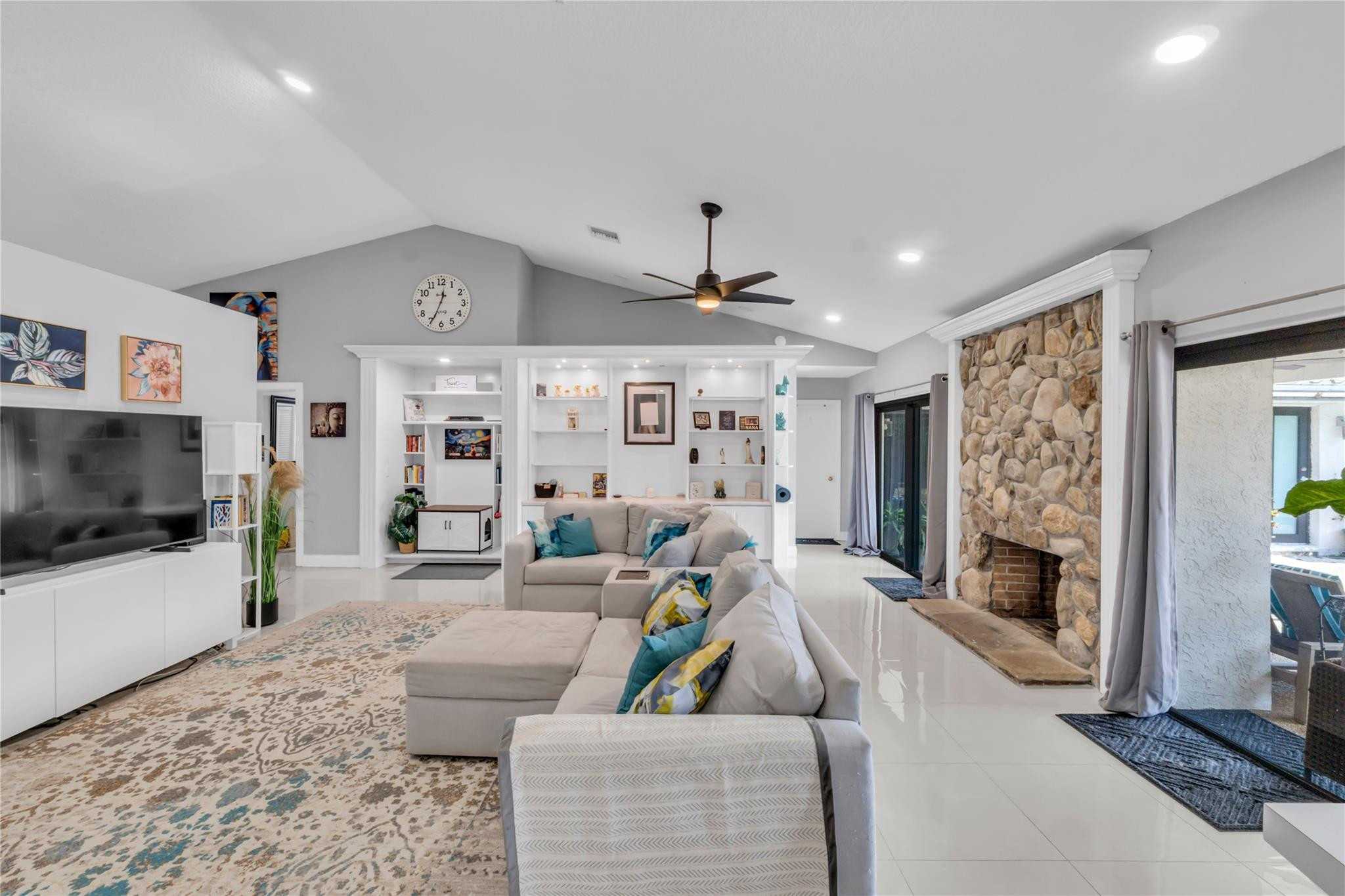 CYPRESS RUN - Residential Lease