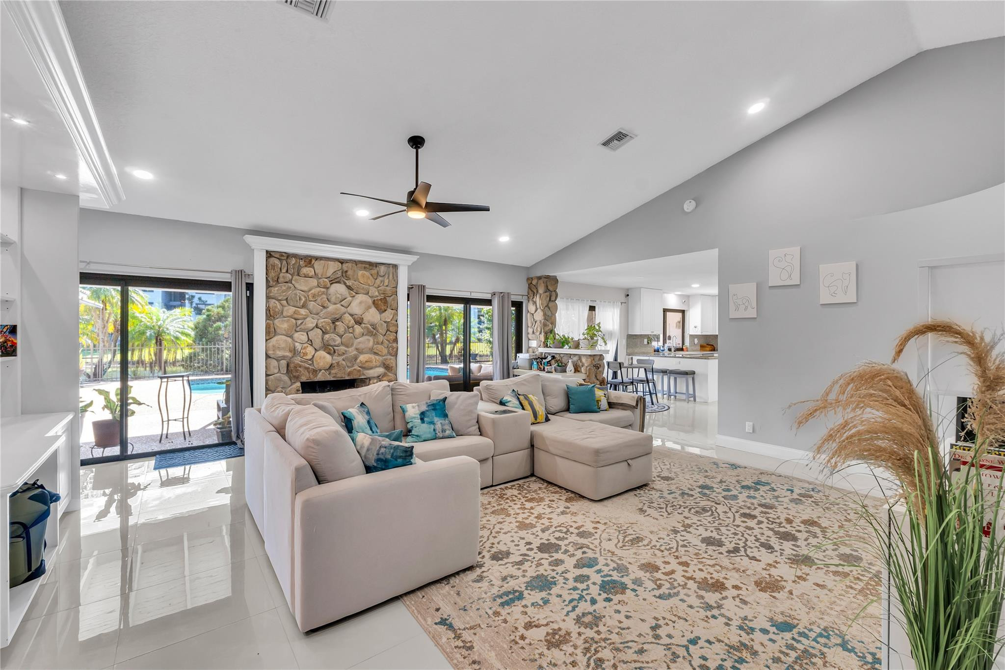 CYPRESS RUN - Residential Lease