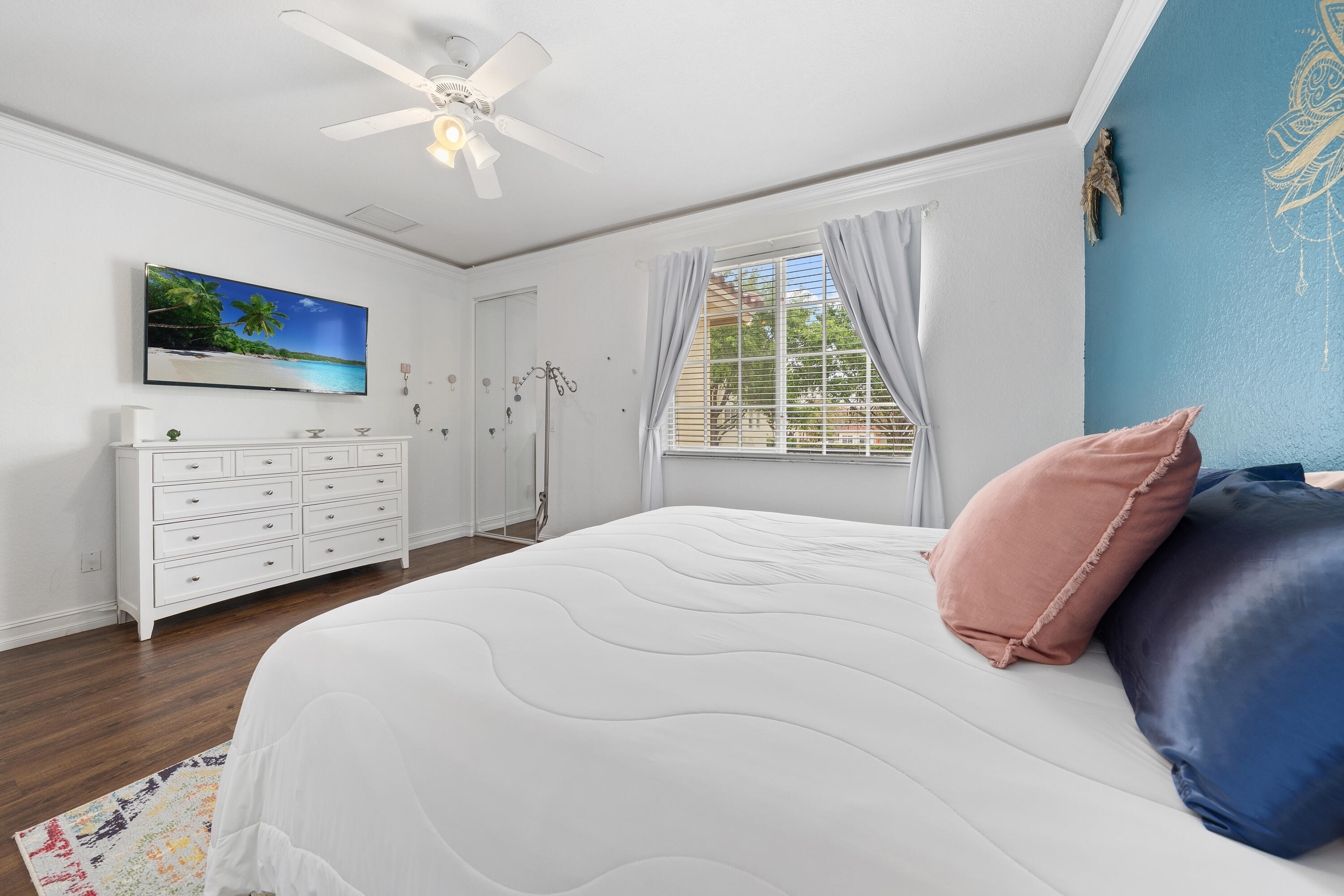 VILLAGE AT SWINTON SQUARE CONDO - Residential