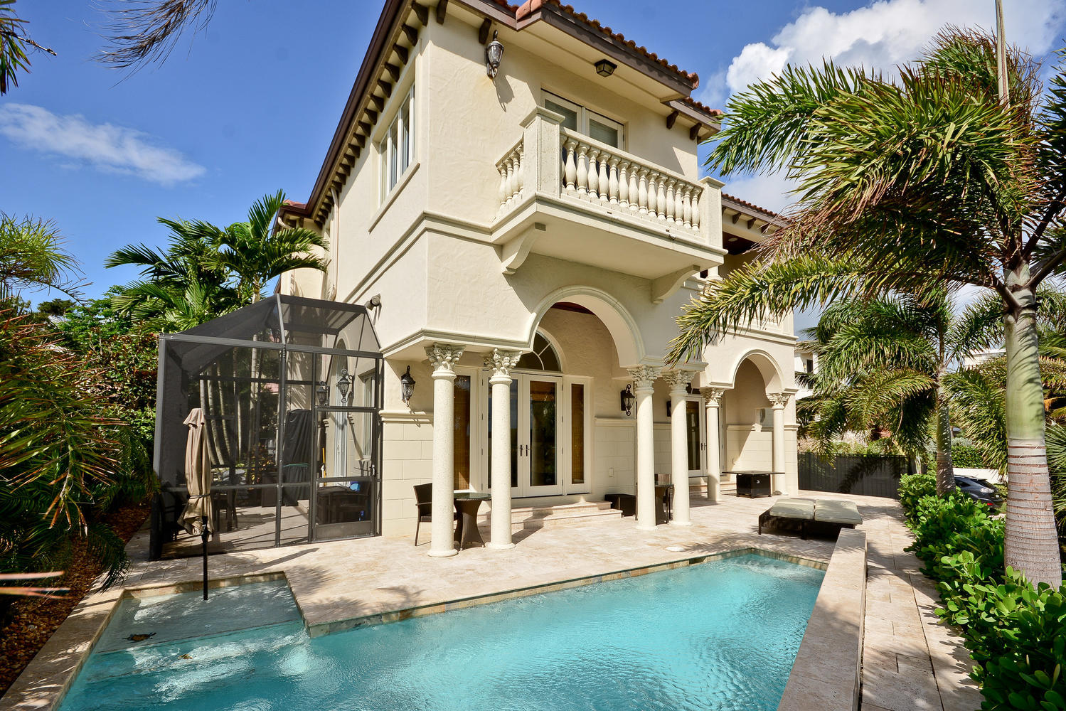 SURFSIDE HILLS - Residential