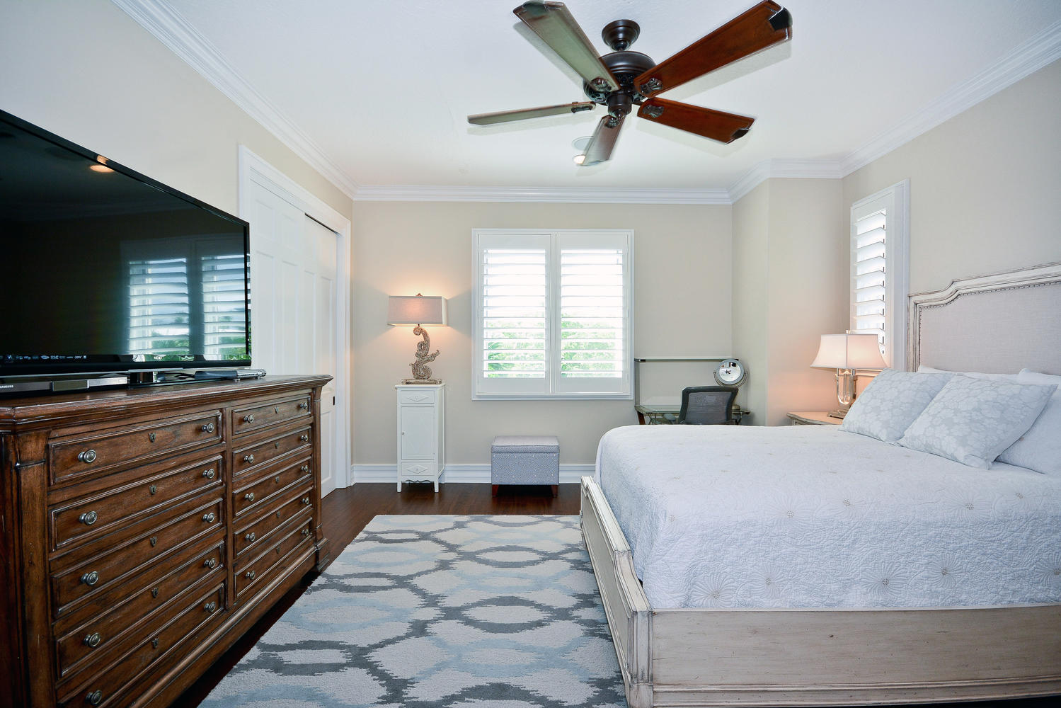 SURFSIDE HILLS - Residential