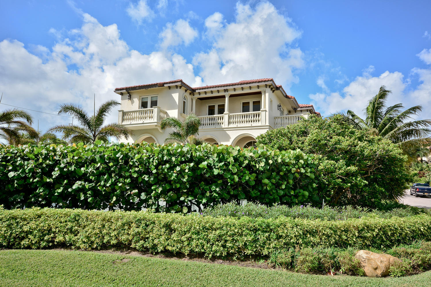 SURFSIDE HILLS - Residential