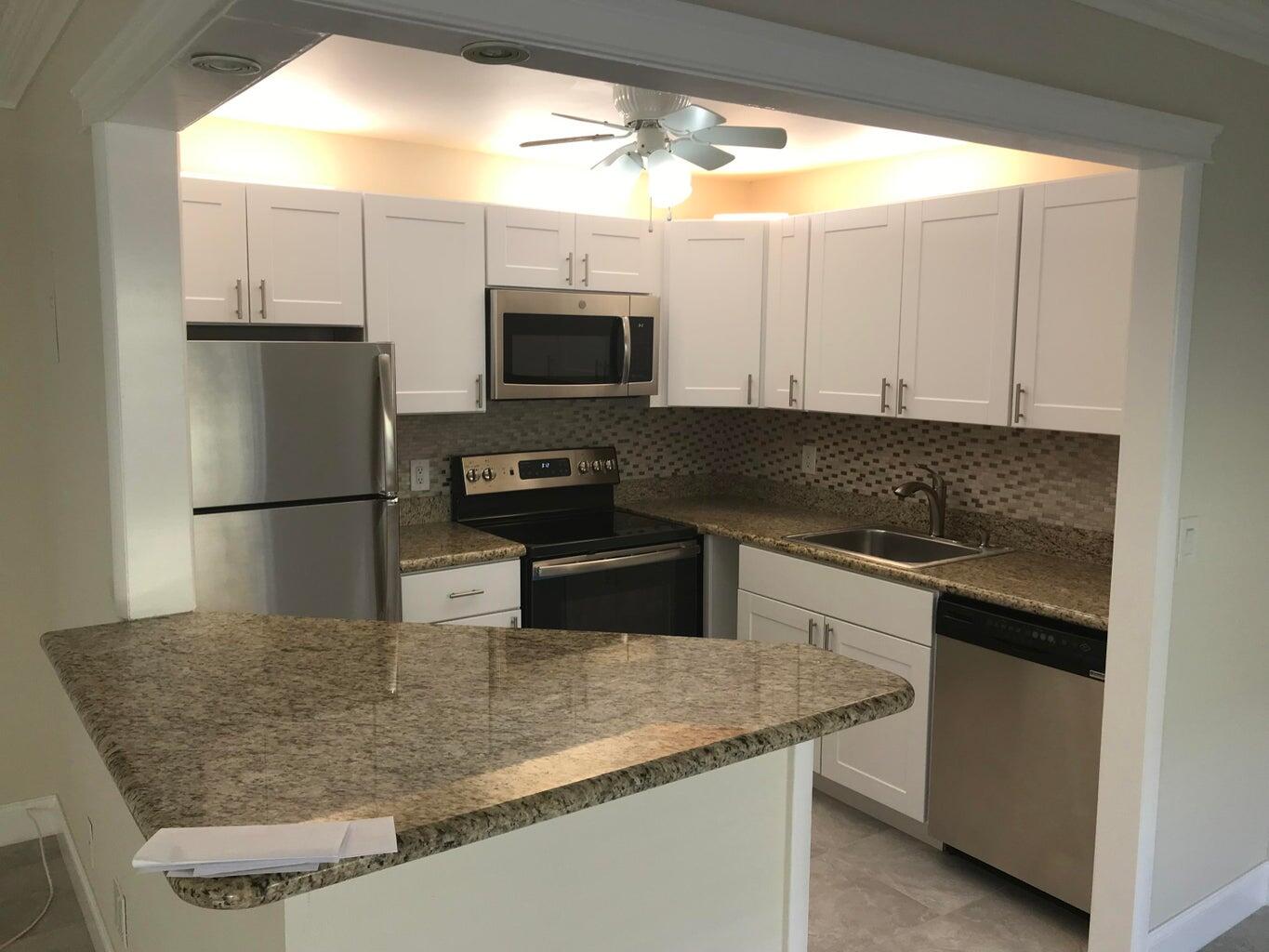 KINGS POINT SAXONY CONDOS - Residential Lease