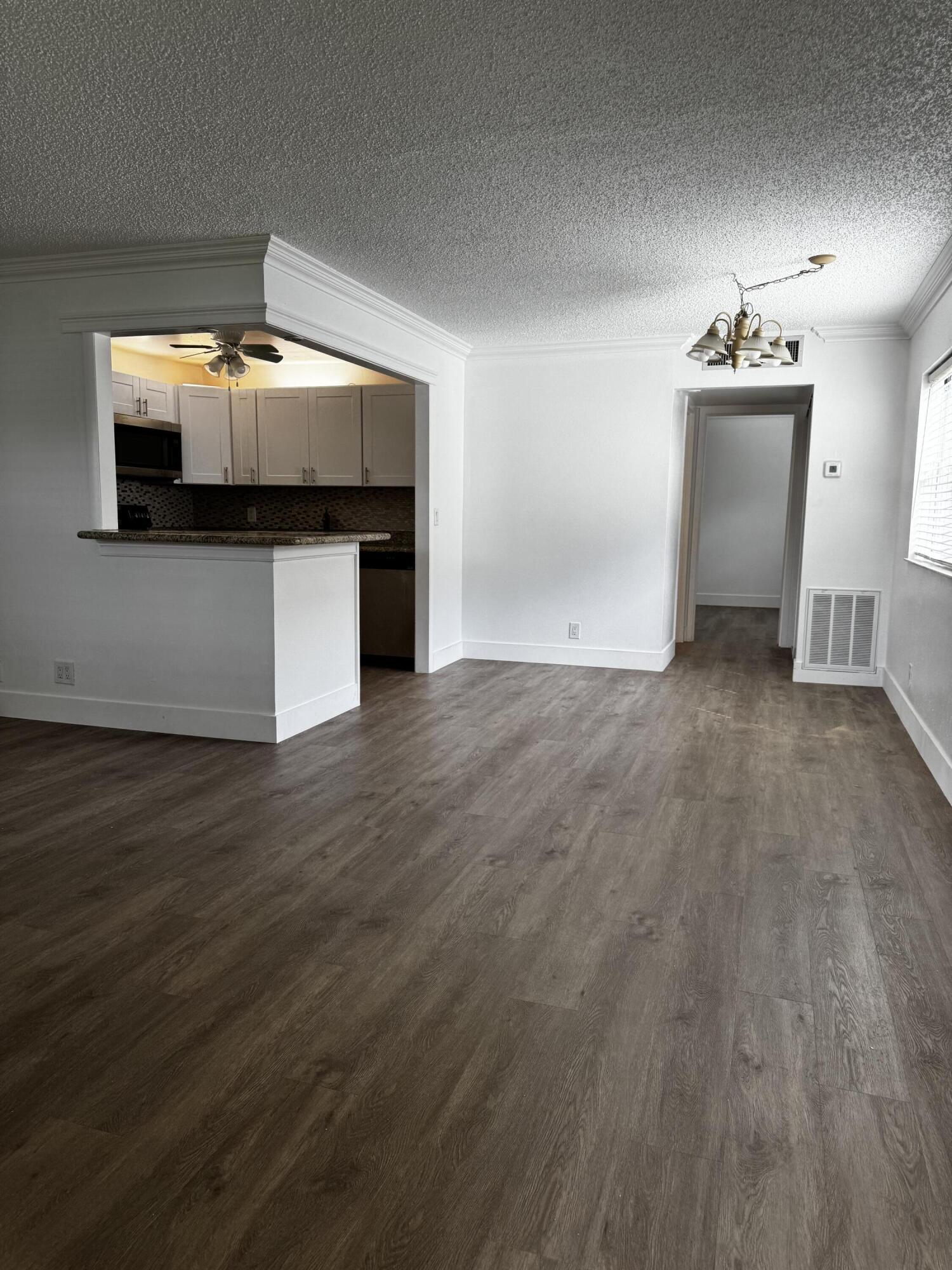 KINGS POINT SAXONY CONDOS - Residential Lease