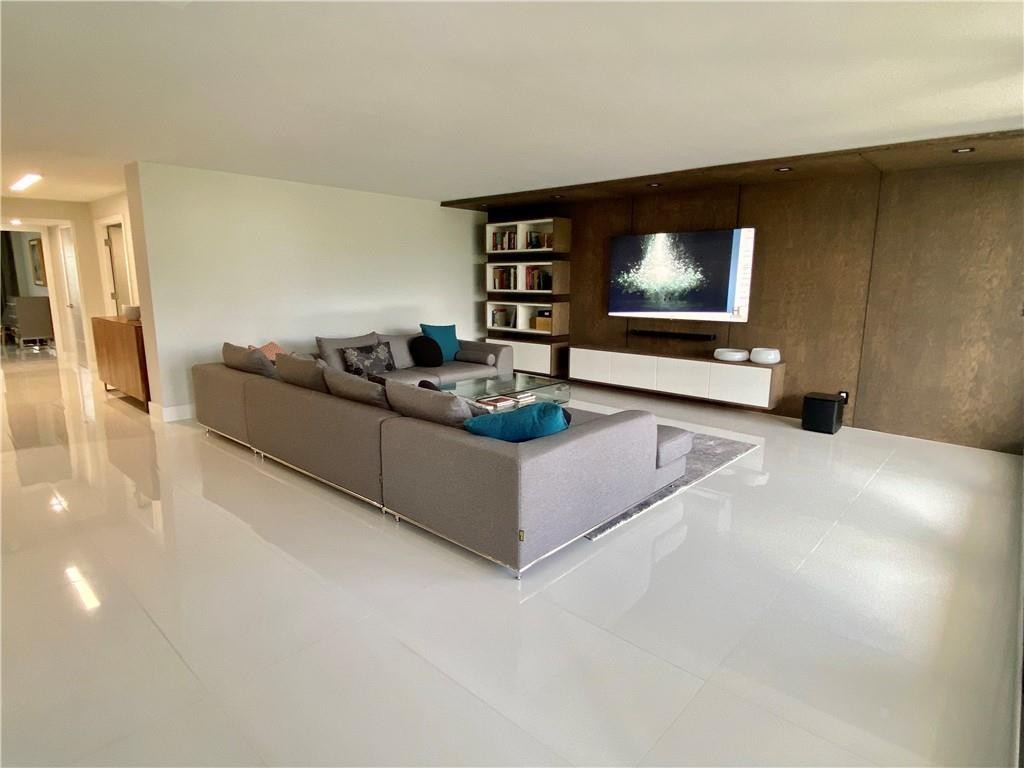 Shore Club - Residential