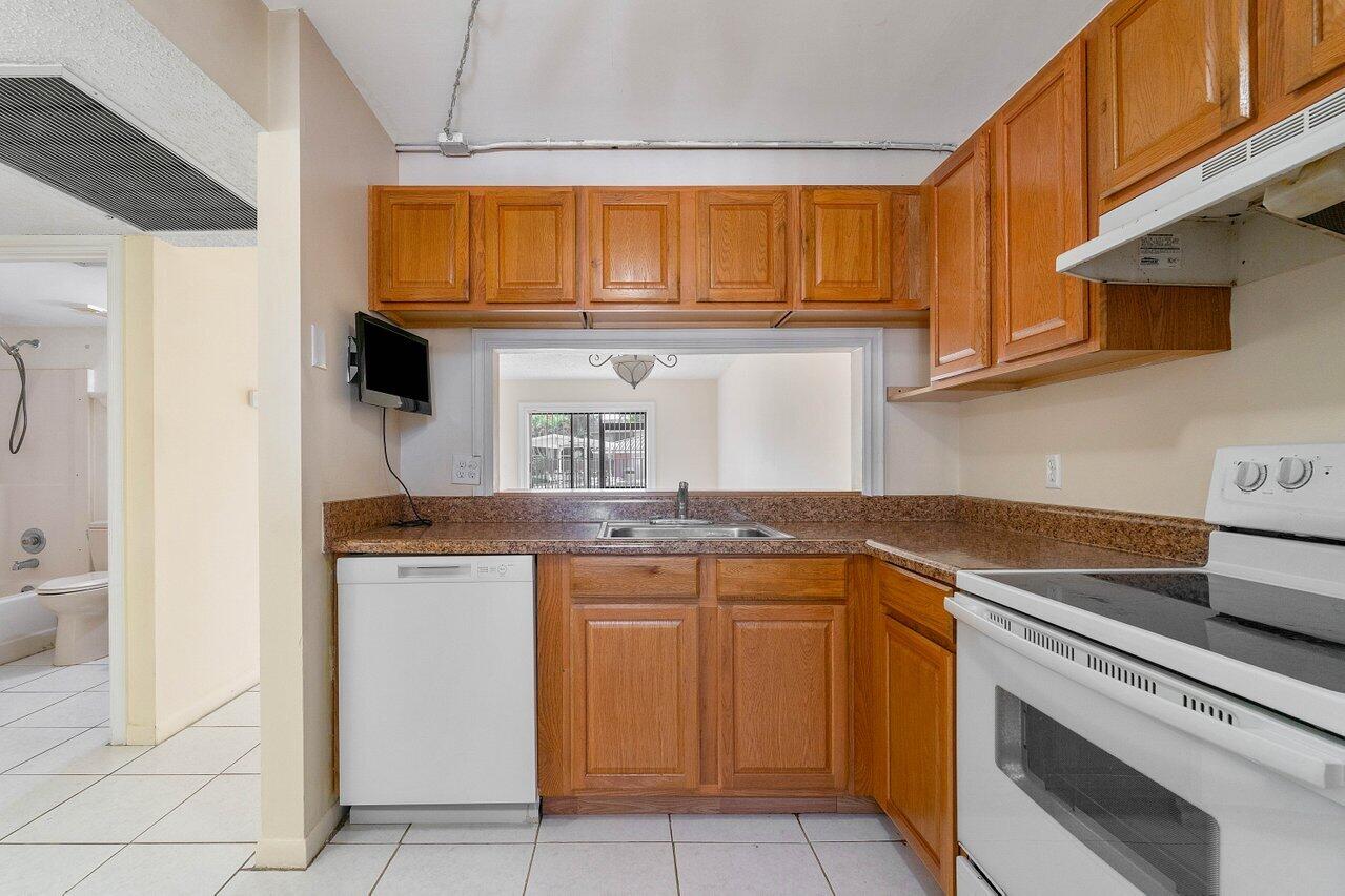 CASA NUEVA CONDO - Residential Lease