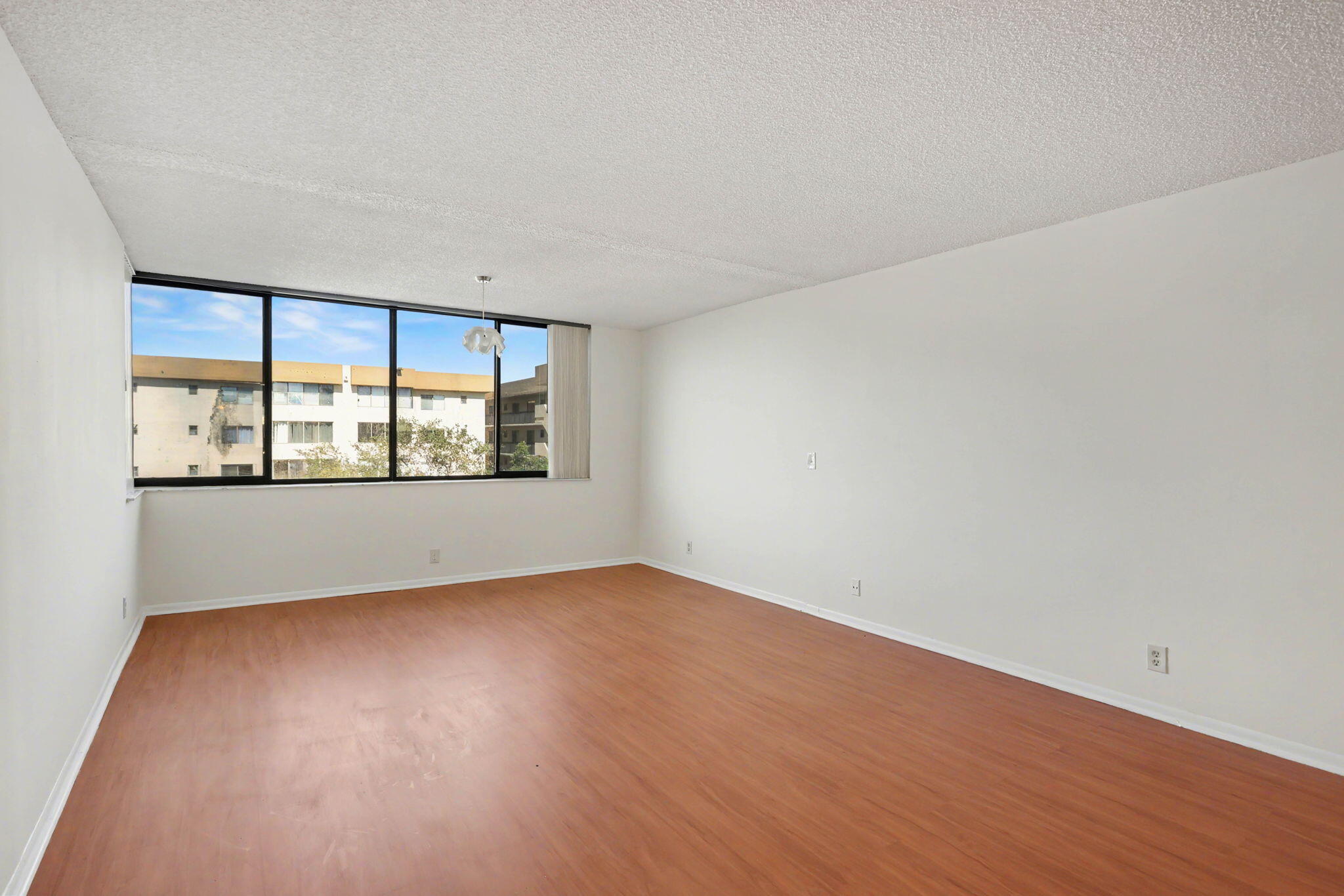 DORADO AT HAMPTONS WEST - Residential