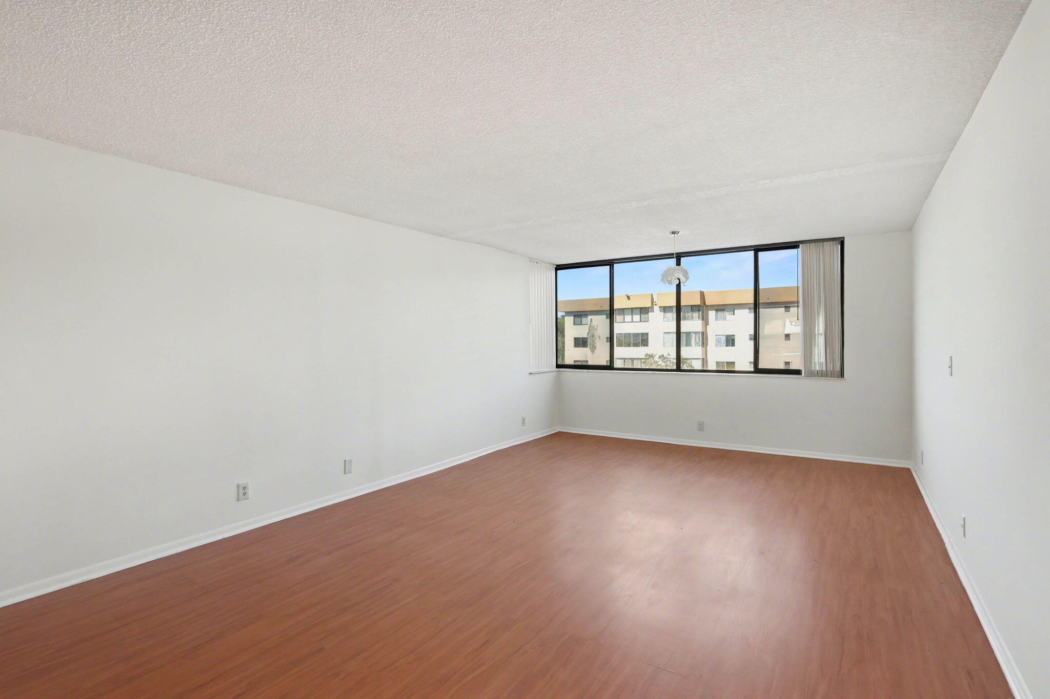 DORADO AT HAMPTONS WEST - Residential