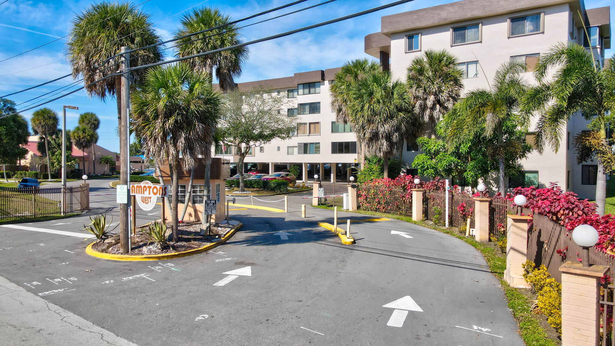 DORADO AT HAMPTONS WEST - Residential