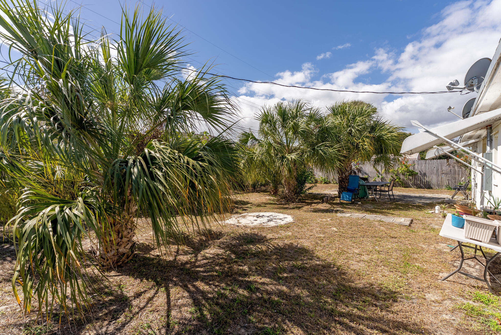 B AND G HOMES - Residential