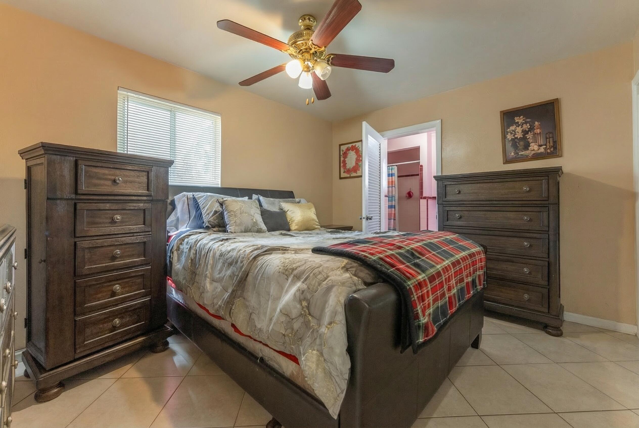 B AND G HOMES - Residential