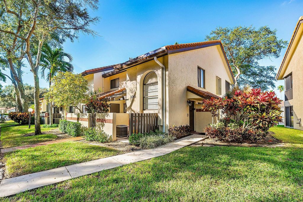 Photo of 10423 S Circle Lake Drive #102, Boynton Beach, FL 33437 (MLS # R11142845)