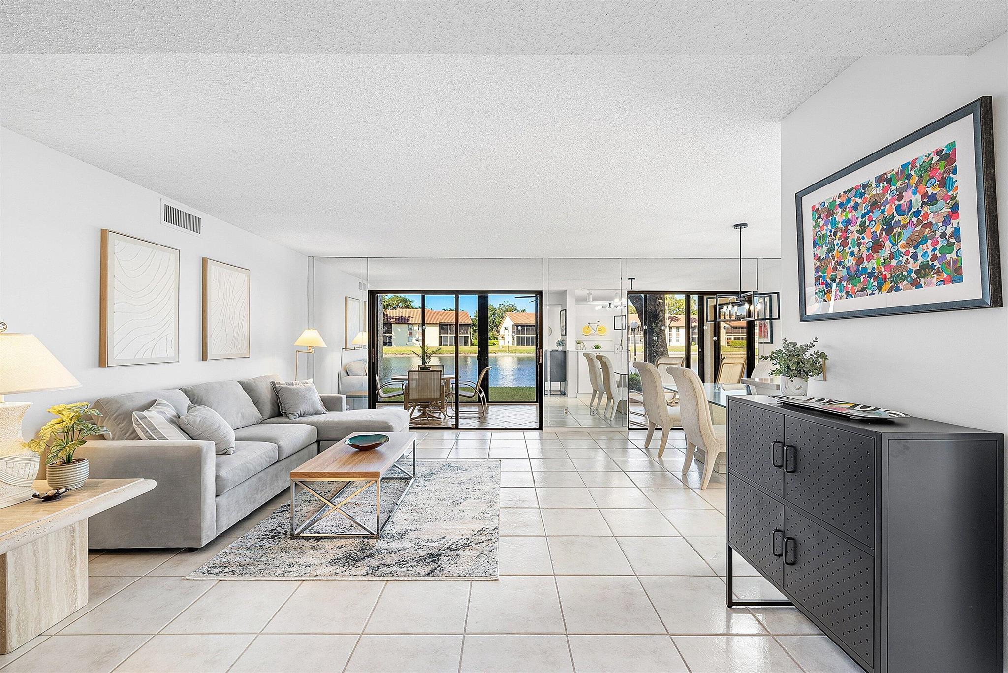 10423 S Circle Lake Drive 102, Boynton Beach, FL, 33437/$310,000 1 10423 S Circle Lake Drive 102