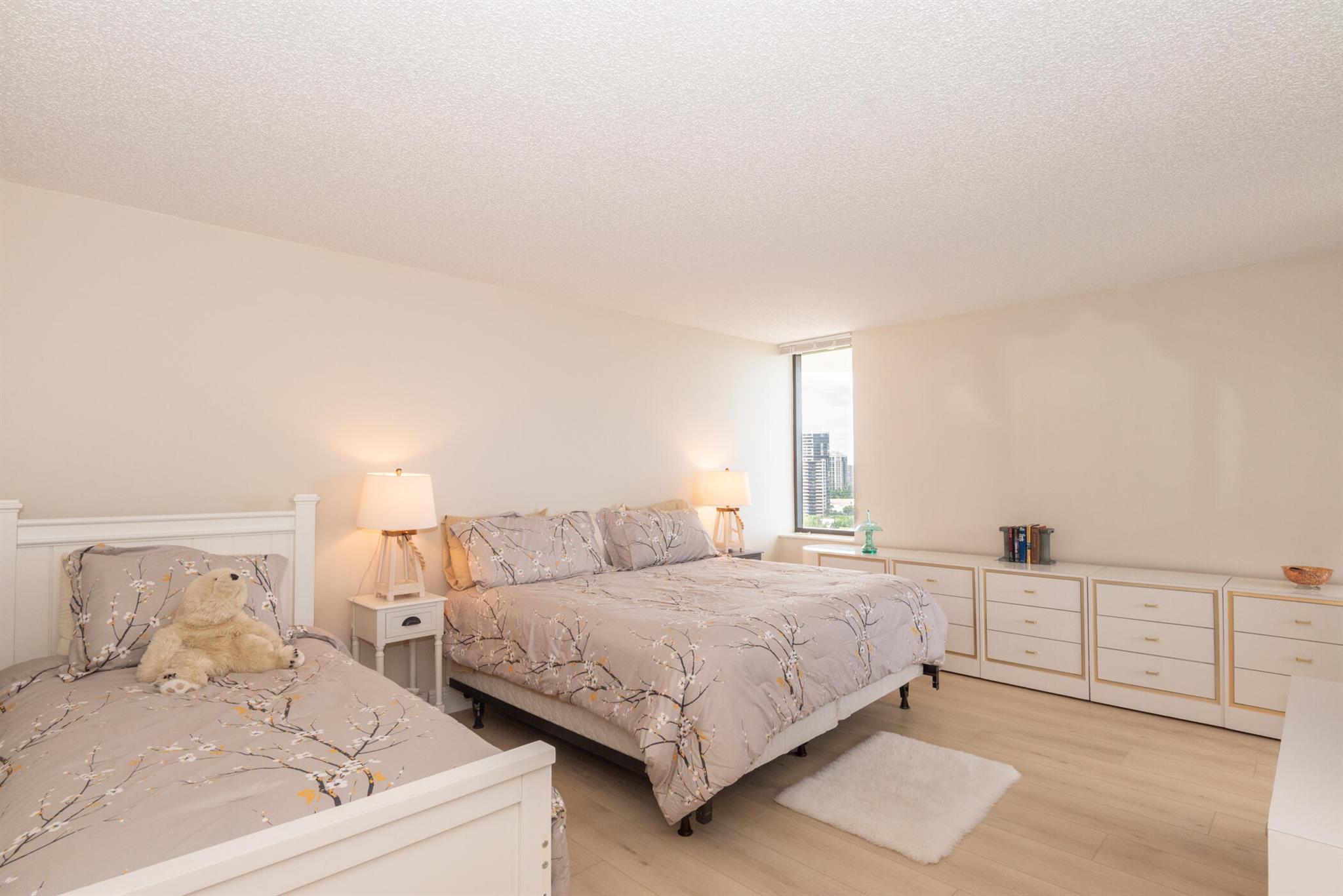 SEAWINDS CONDO - Residential