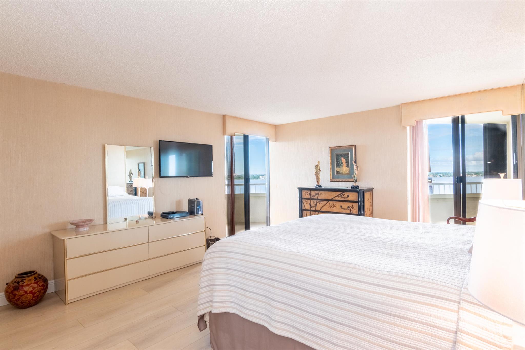 SEAWINDS CONDO - Residential