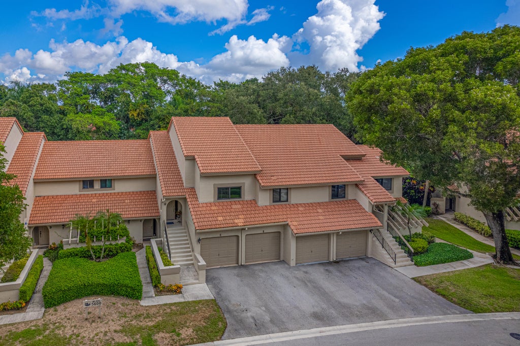 Photo of 5600 Coach House Circle #G, Boca Raton, FL 33486 (MLS # R11124143)