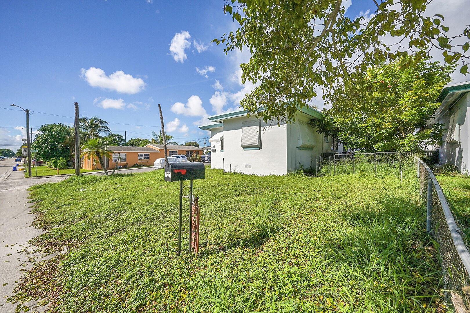 View photos, virtual tours, details... 721 N A Street
