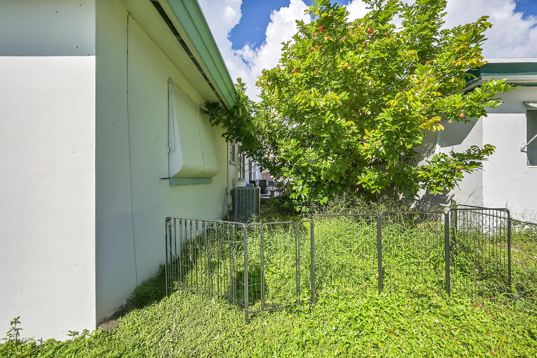 View photos, virtual tours, details... 721 N A Street