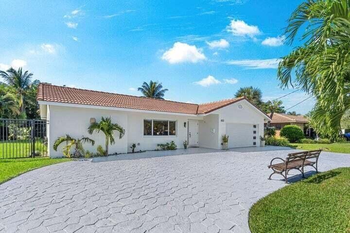 653 NW 10th Court