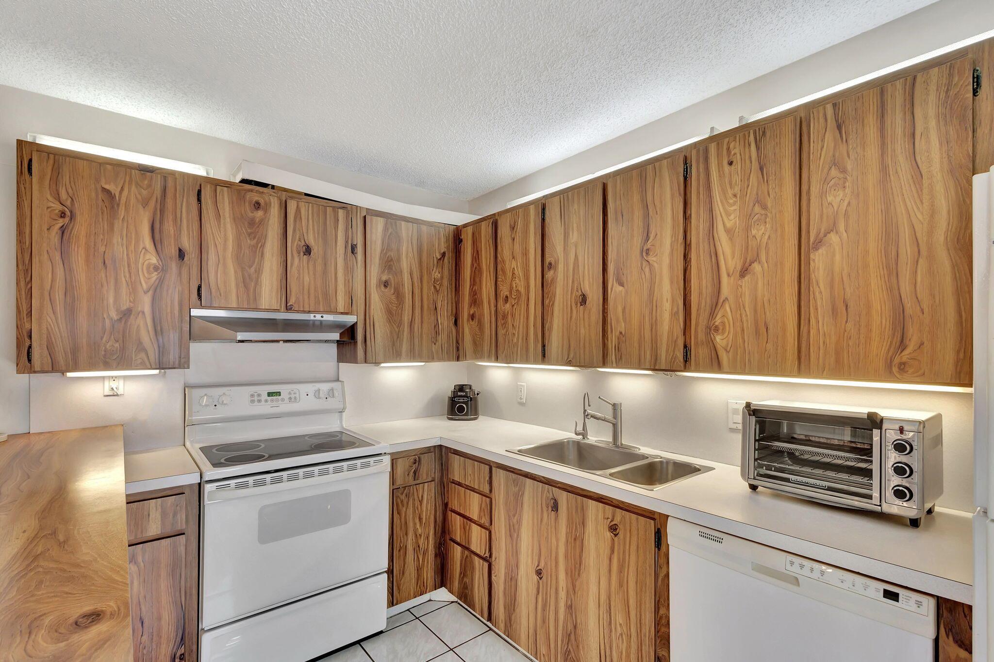 SANDALWOOD ESTATES - Residential