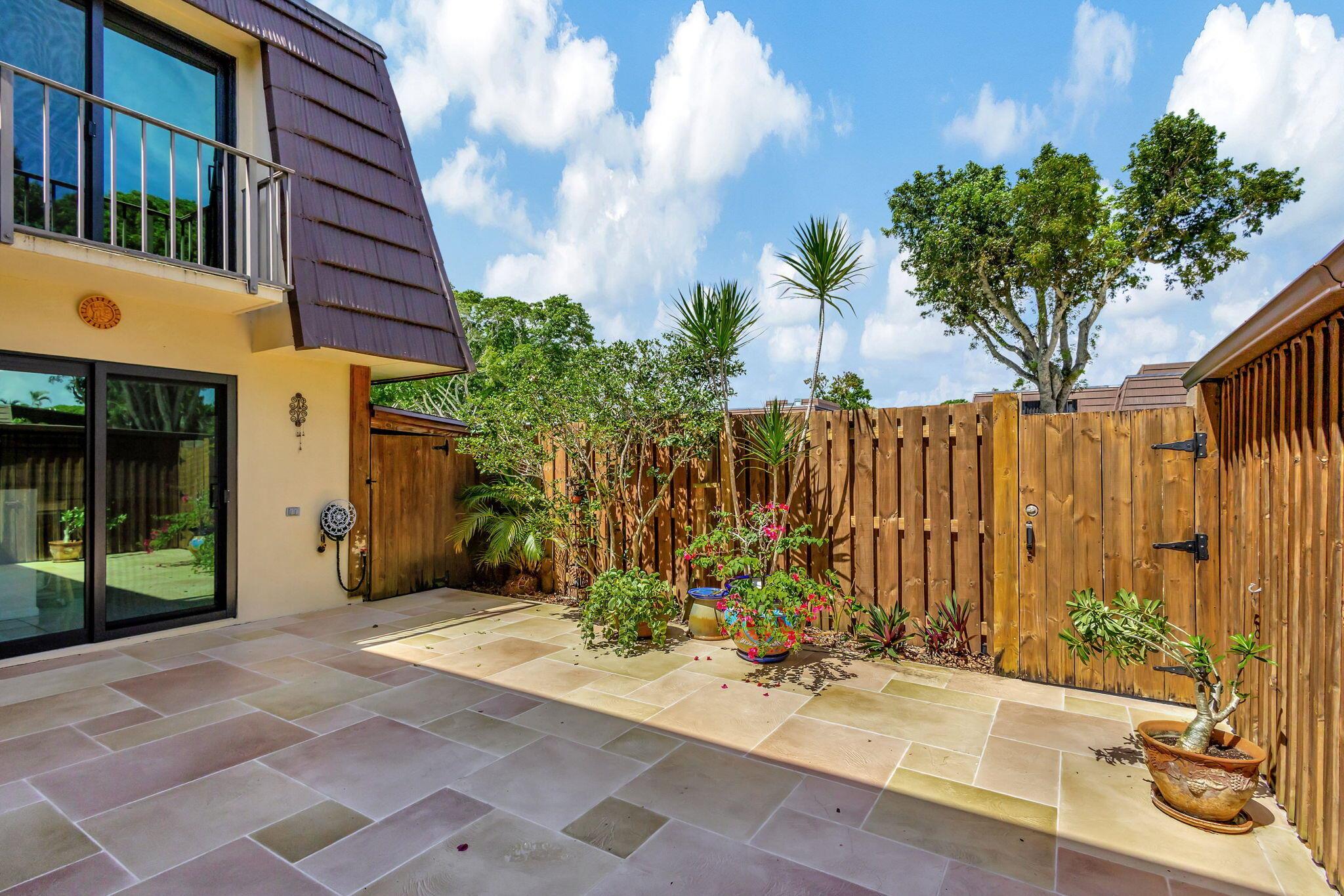 SANDALWOOD ESTATES - Residential