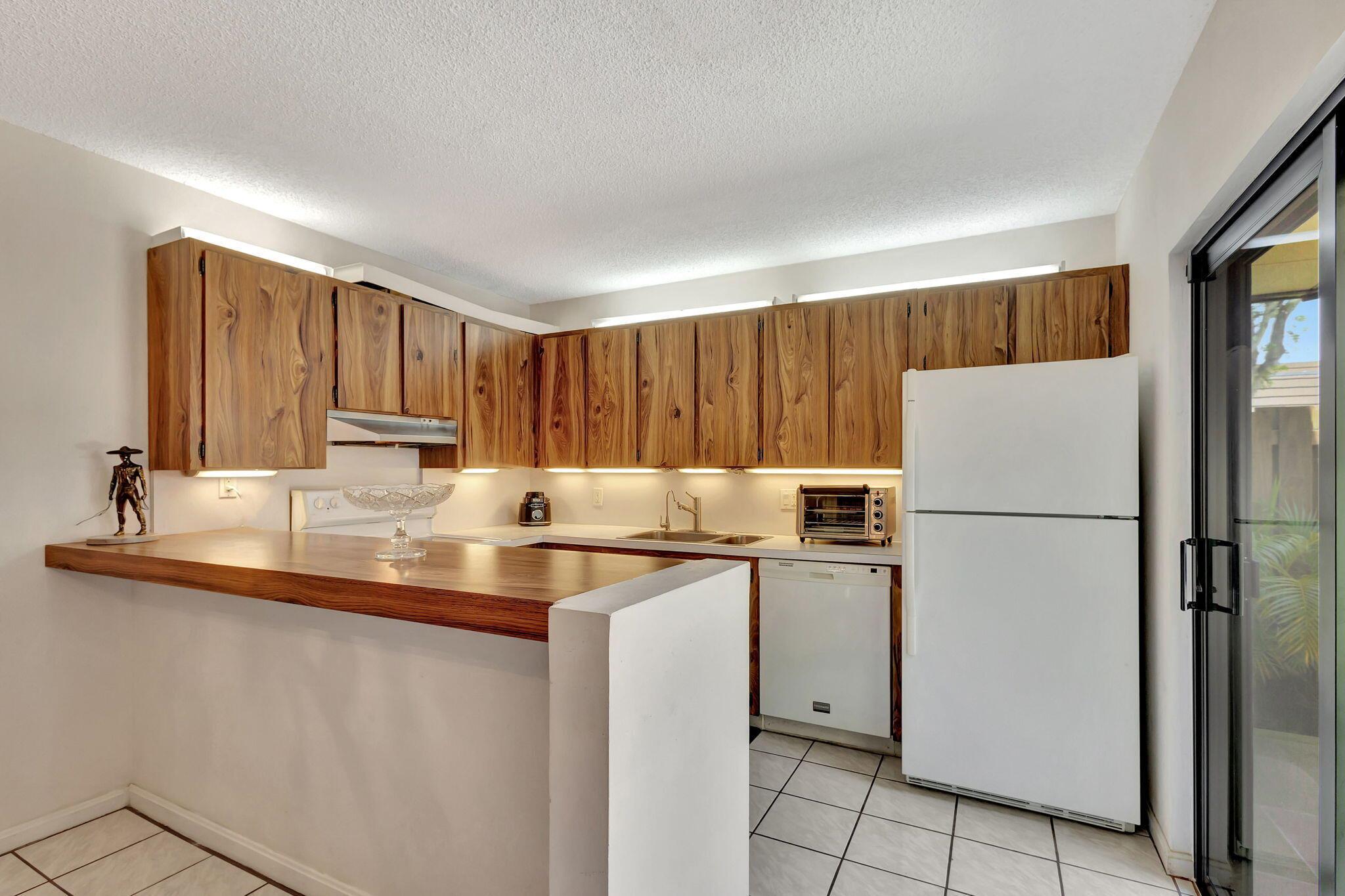 SANDALWOOD ESTATES - Residential