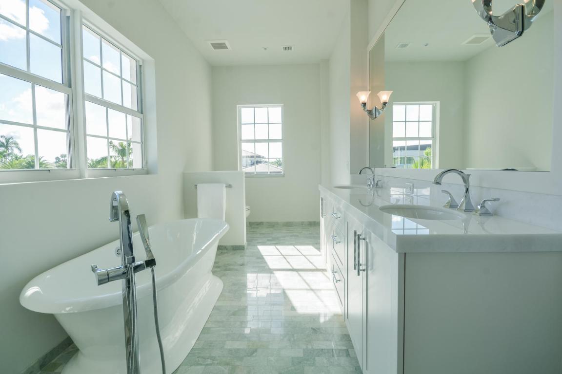 ST ANDREWS COUNTRY CLUB - Residential