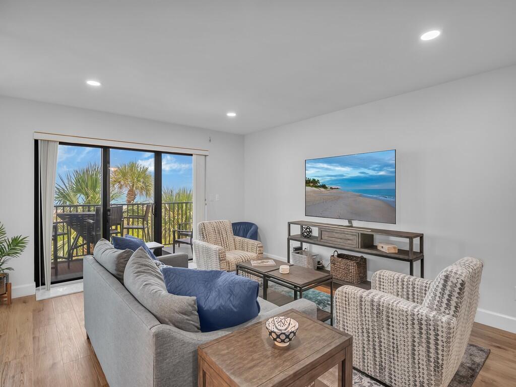 1616 SEA COVE CONDOMINIUM - Residential