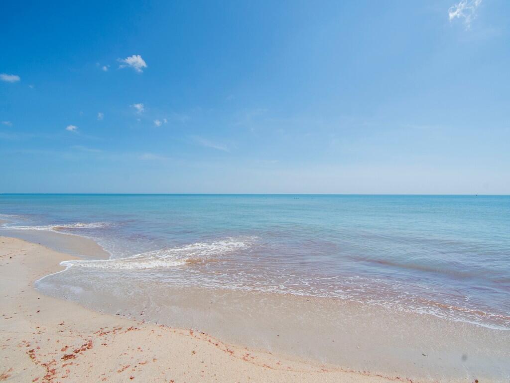 1616 SEA COVE CONDOMINIUM - Residential